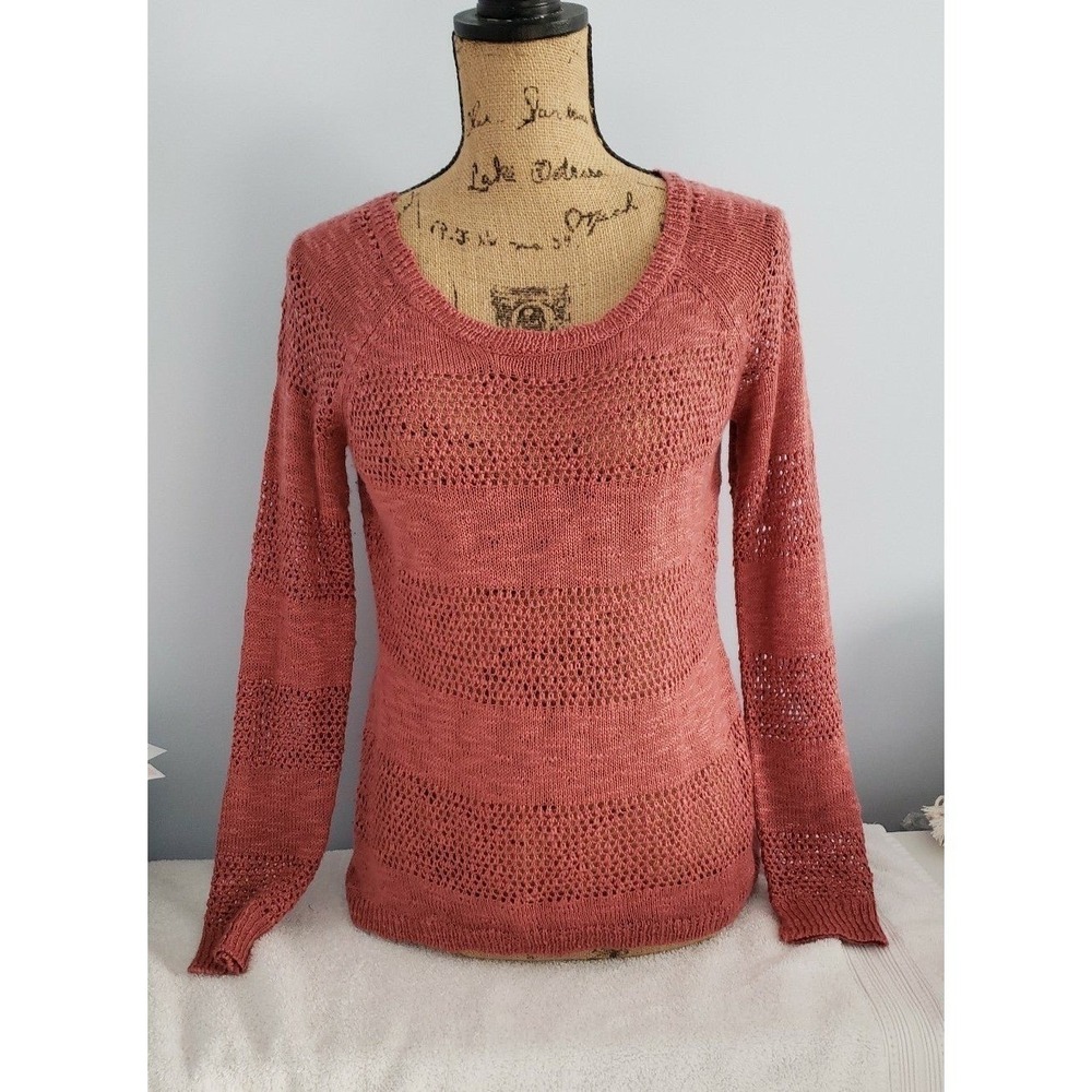 Pink Rose Womans‎ Sweater Size Medium Long Sleeve